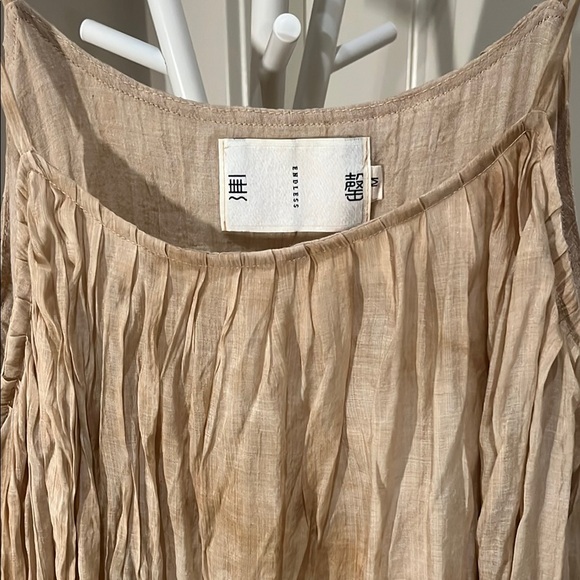 Elegant Tan Maxi Dress - Picture 3 of 3